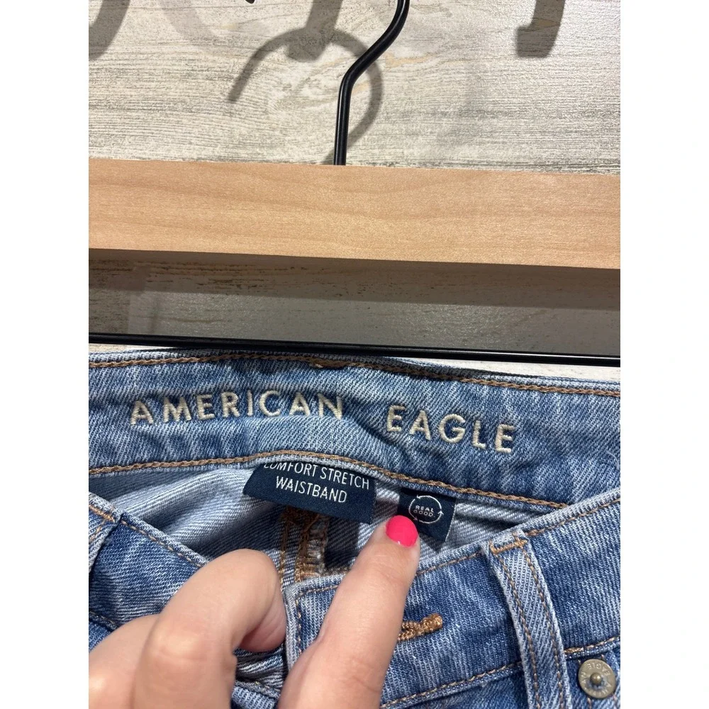 American Eagle Mom Jeans Women‎ Size 4 Long Blue Distressed High Rise Denim